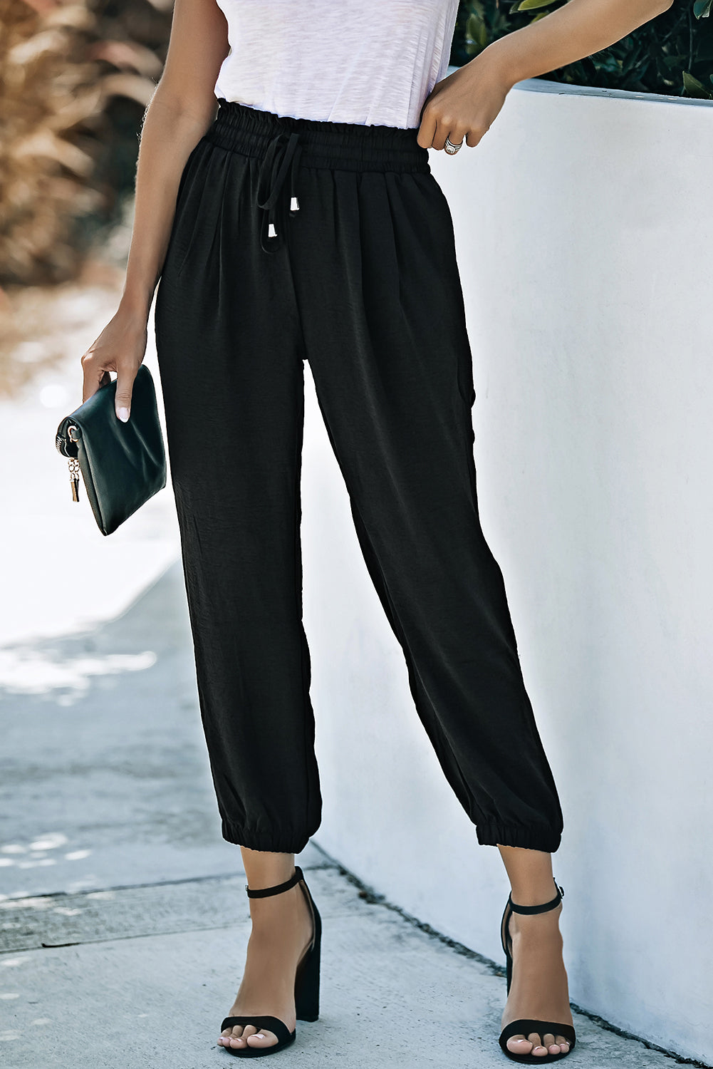 Black Solid Color Drawstring Smocked Waist Joggers